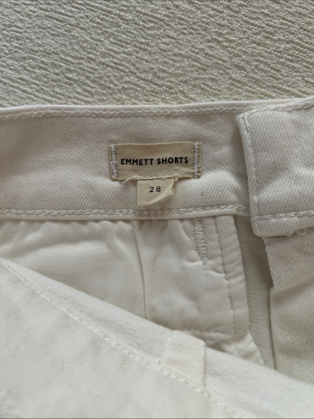 The denim Emmet short in tile white - Picture 7 of 8